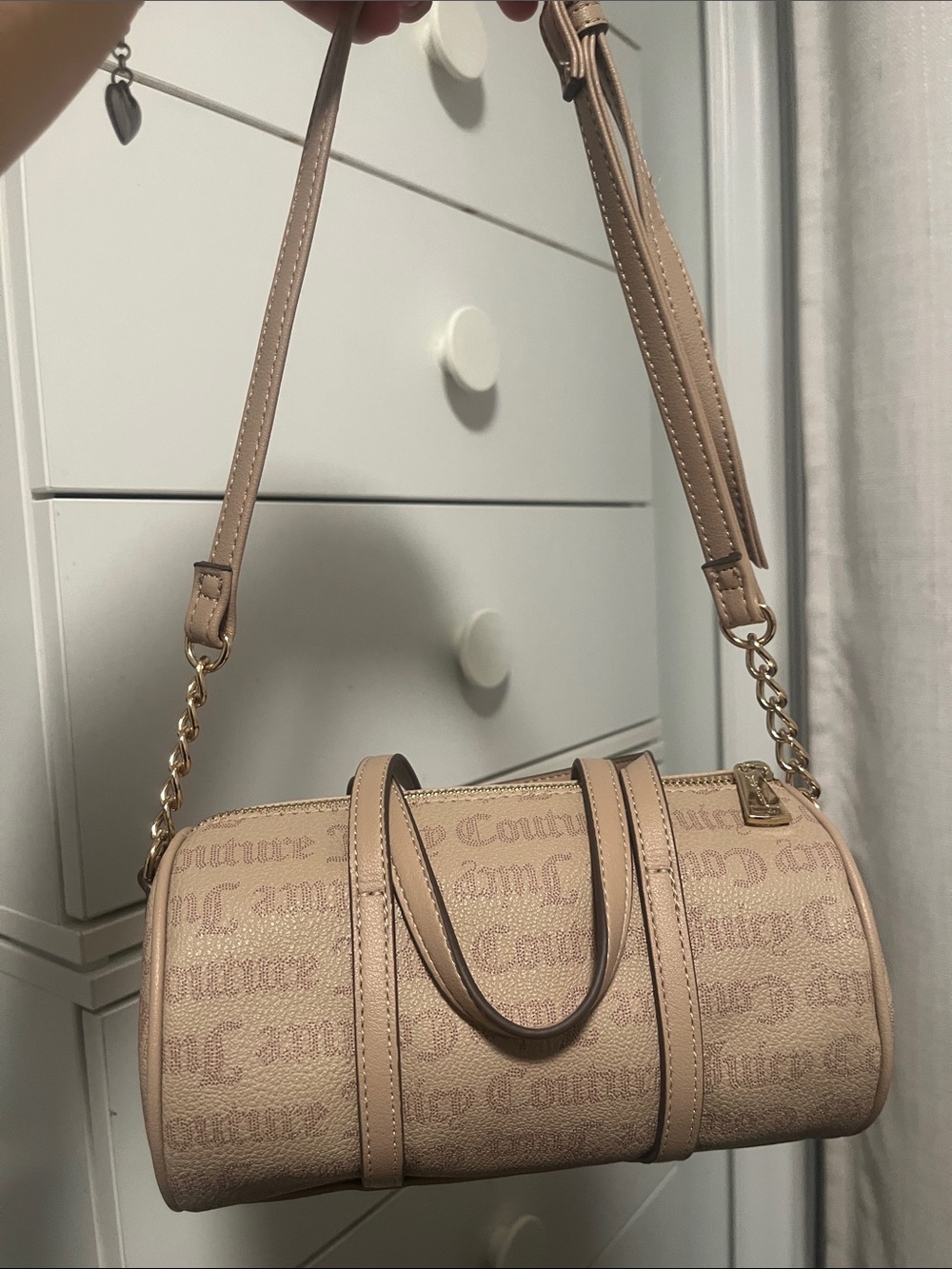 Juicy Couture Beige Logo Barrel Shoulder Bag - Picture 3 of 5